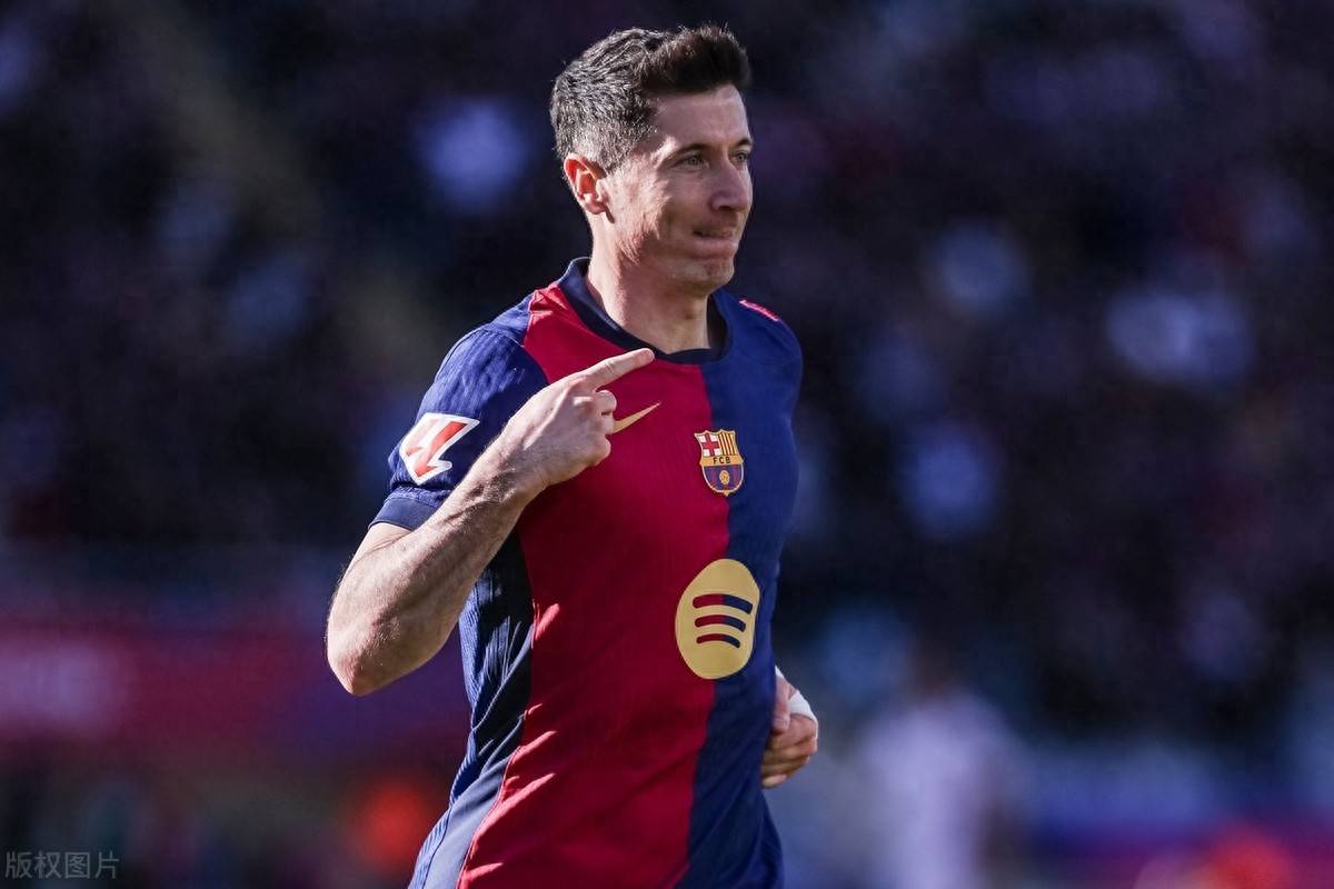 莱万多夫斯基遭遇三持续失利，TL教练压力巨大！